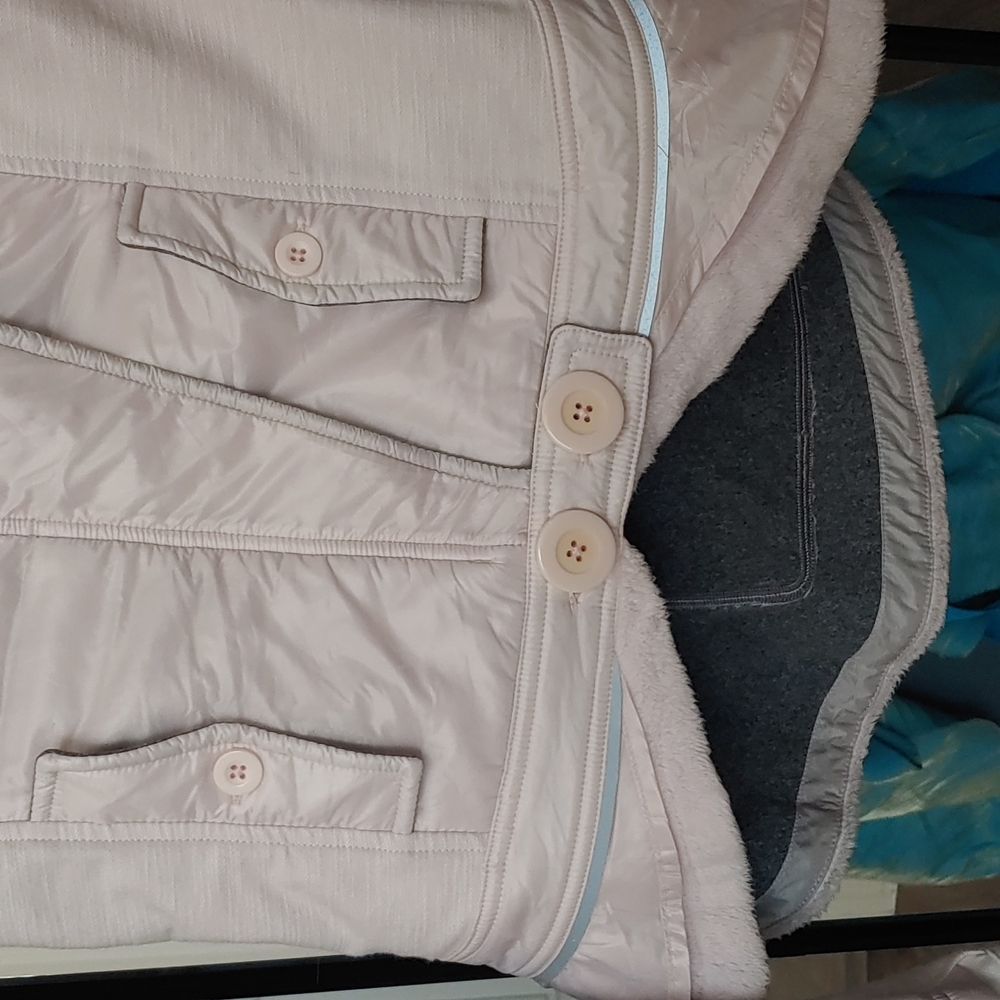 Lululemmon Pedal Power Blush Gray Fleece Jacket size 6. NWOT. - Picture 9 of 16